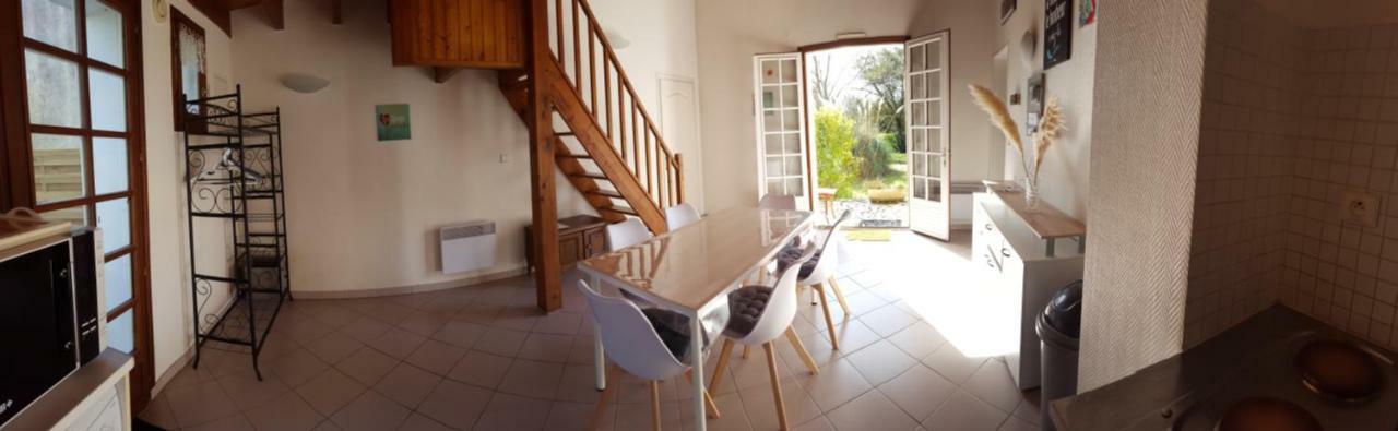 Villa L'Abri D'Emilie à Saint-Xandre Extérieur photo